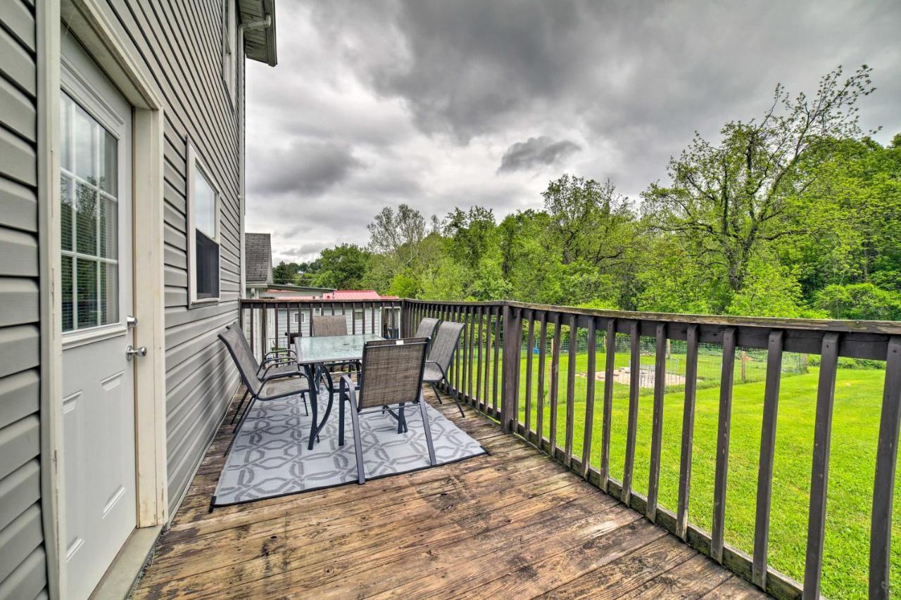 Morgantown Home With Deck About 2 Mi To Wv University! Eksteriør billede